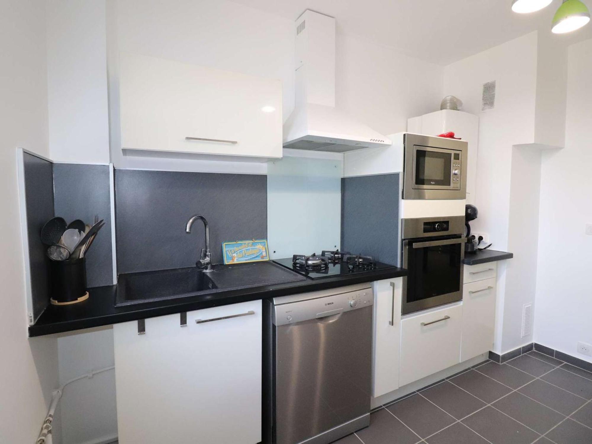 3 Pieces Climatise Avec Terrasse, Parking Prive, A 100M De La Plage, 7 Couchages - Fr-1-307-148 Le Grau-du-Roi Eksteriør bilde