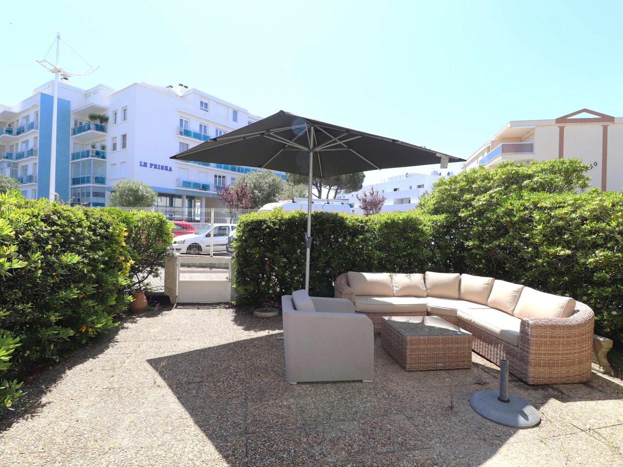 3 Pieces Climatise Avec Terrasse, Parking Prive, A 100M De La Plage, 7 Couchages - Fr-1-307-148 Le Grau-du-Roi Eksteriør bilde